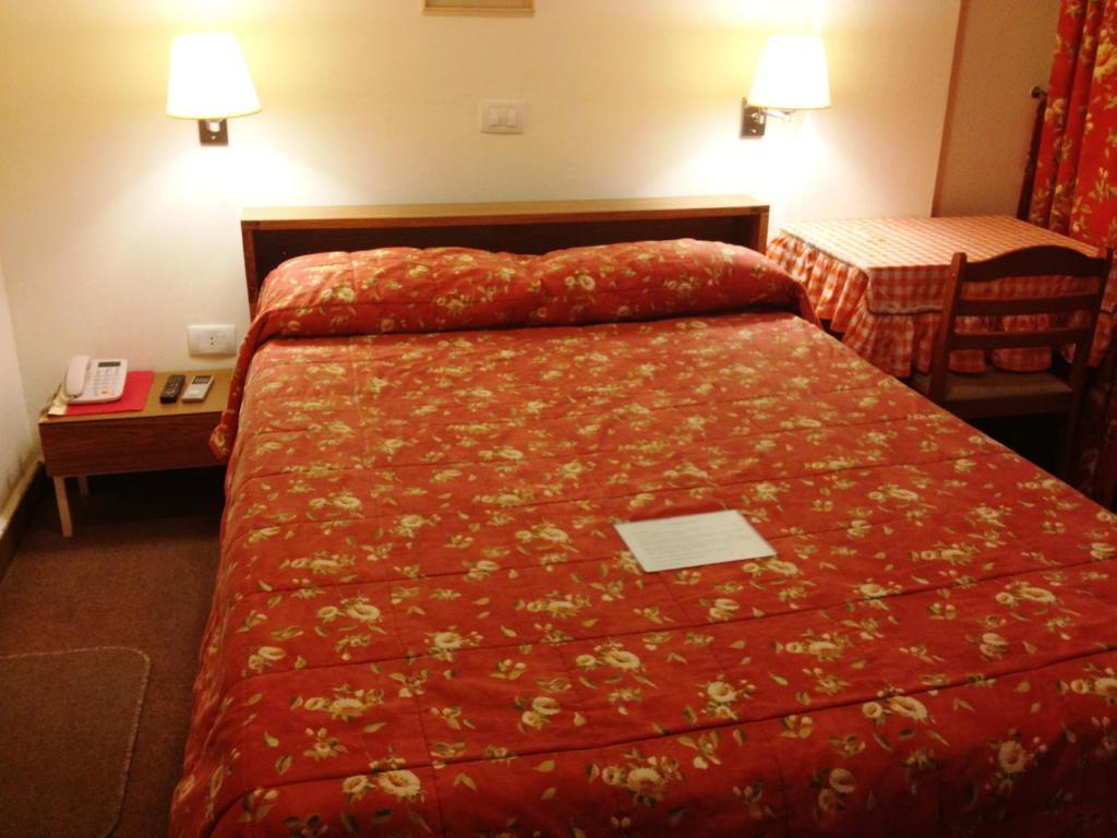 Embassy Hotel 3*