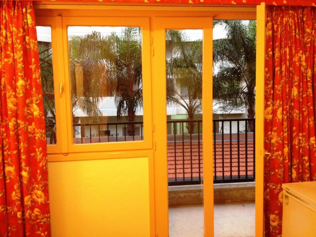 Hotel Embassy 3*