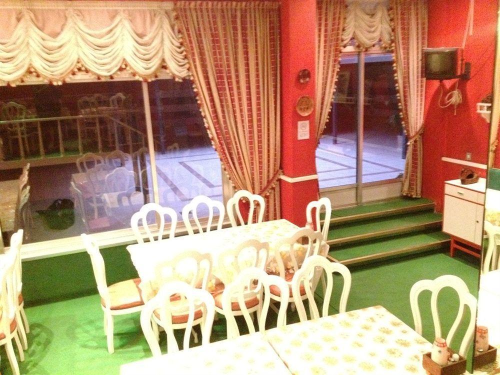 Hotel Embassy 3*